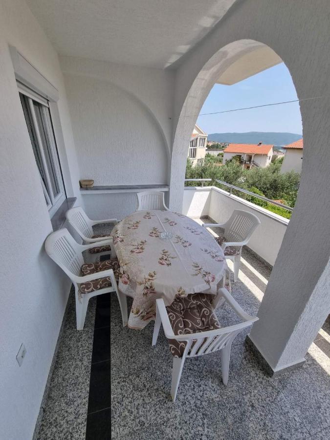 Apartments Brozic Krk Town Exterior foto