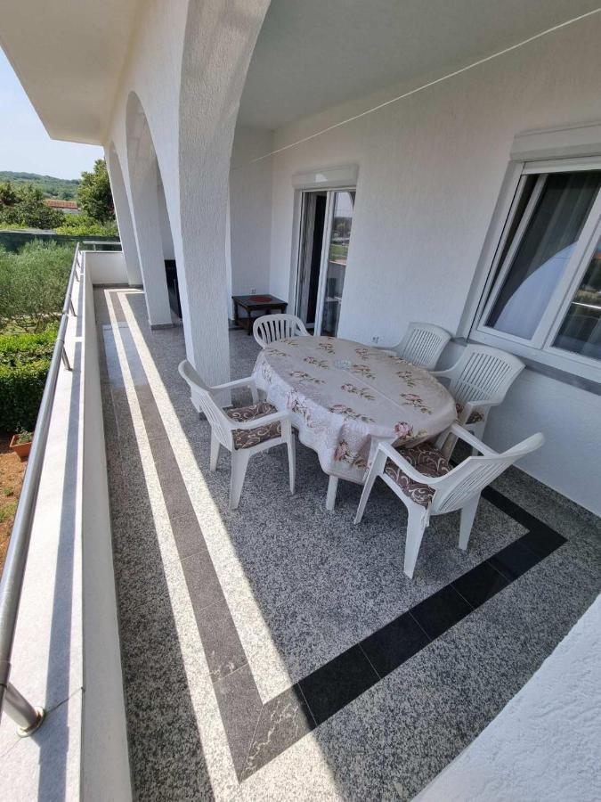Apartments Brozic Krk Town Exterior foto